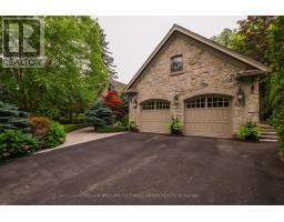 11 Country Club Drive, Toronto, ON M9A3J3 Photo 49