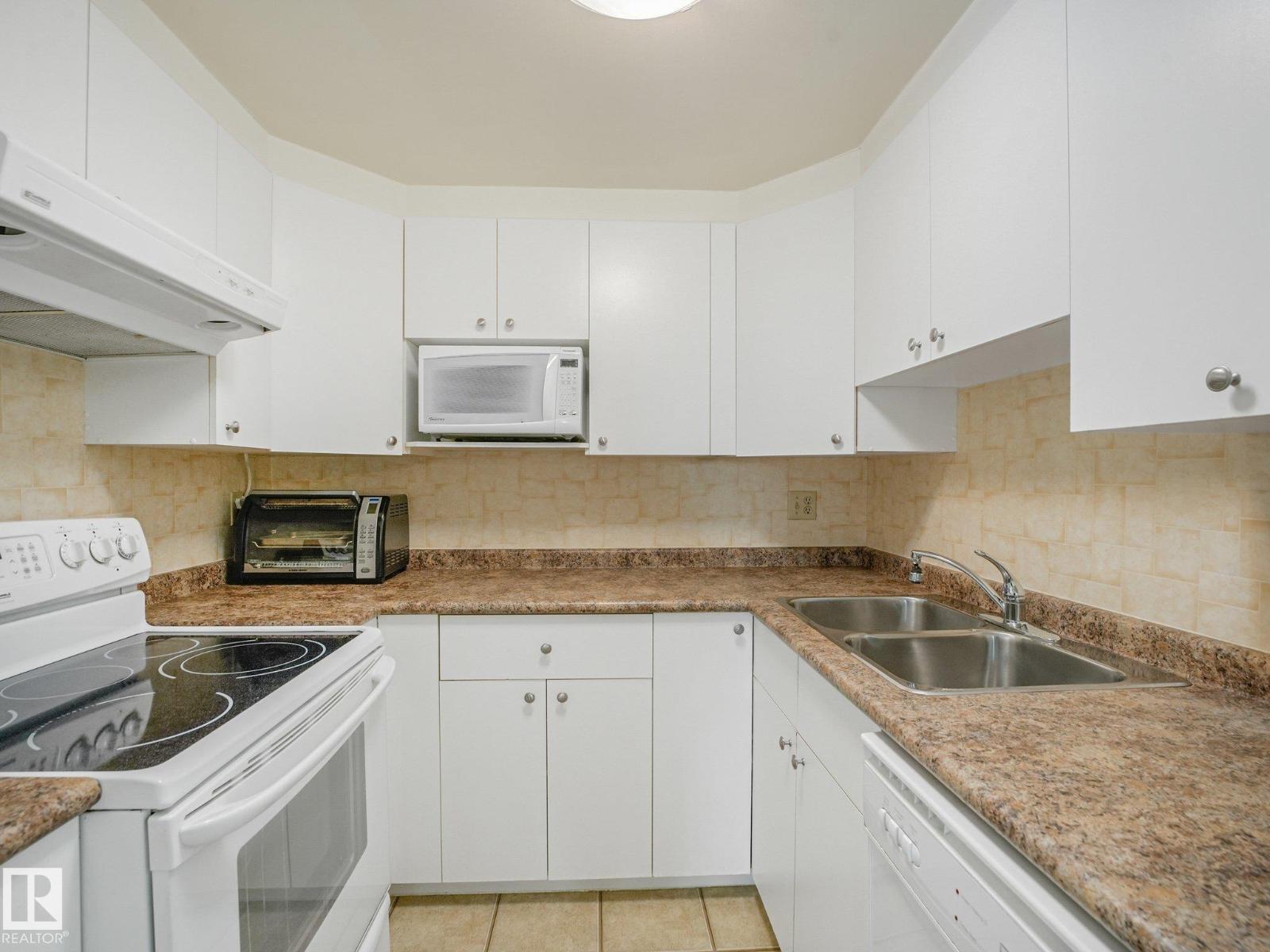 18417 66 AV NW - 17