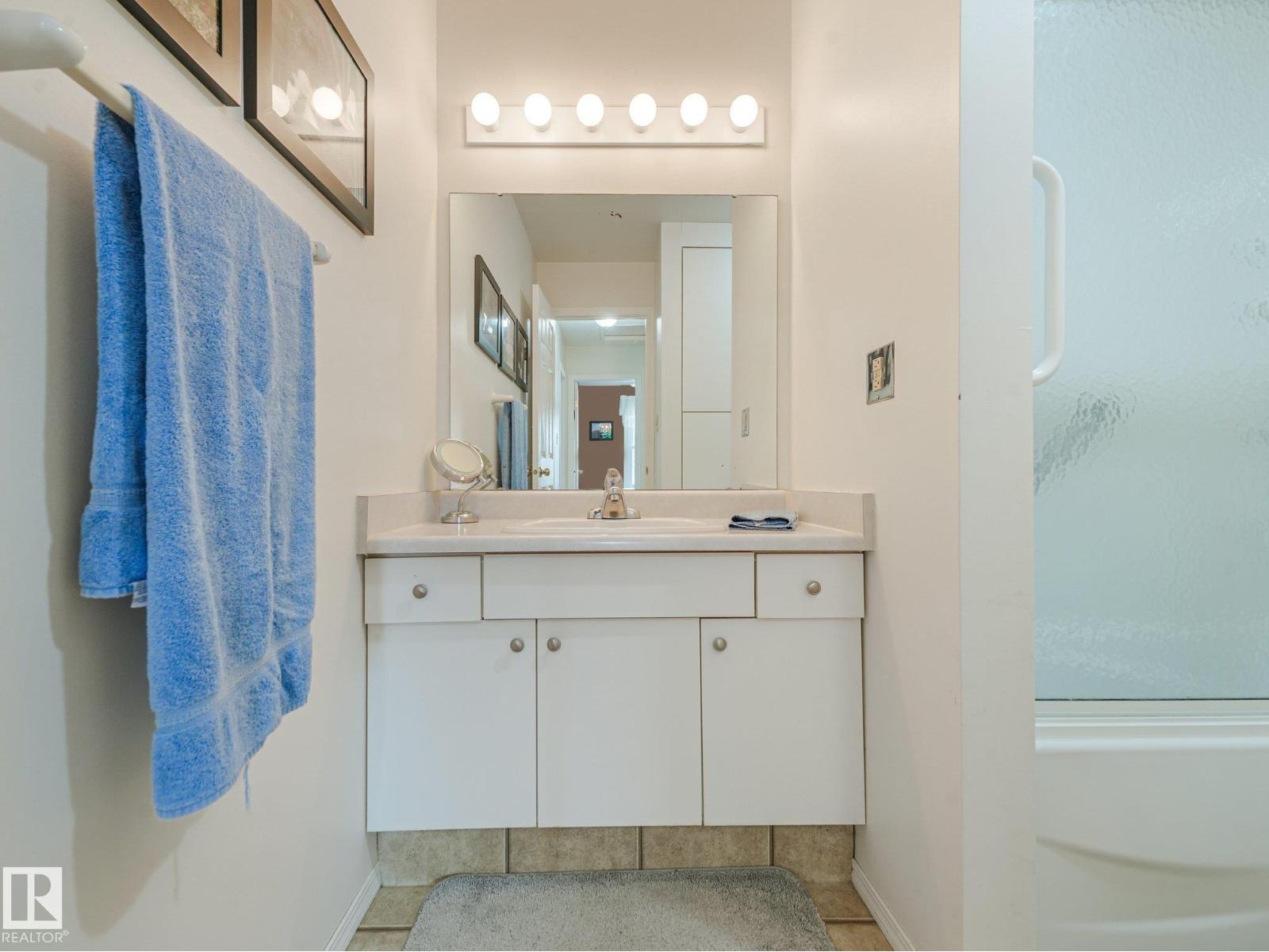 18417 66 AV NW - 33