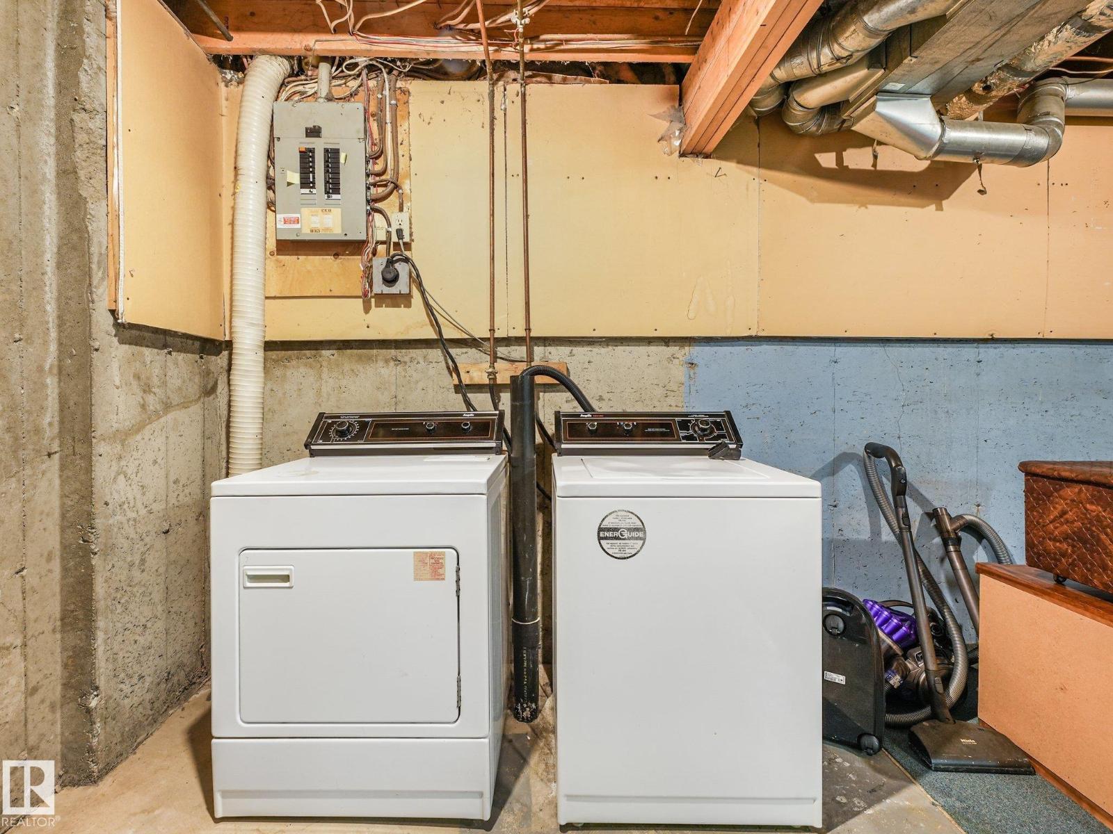 18417 66 AV NW - 38