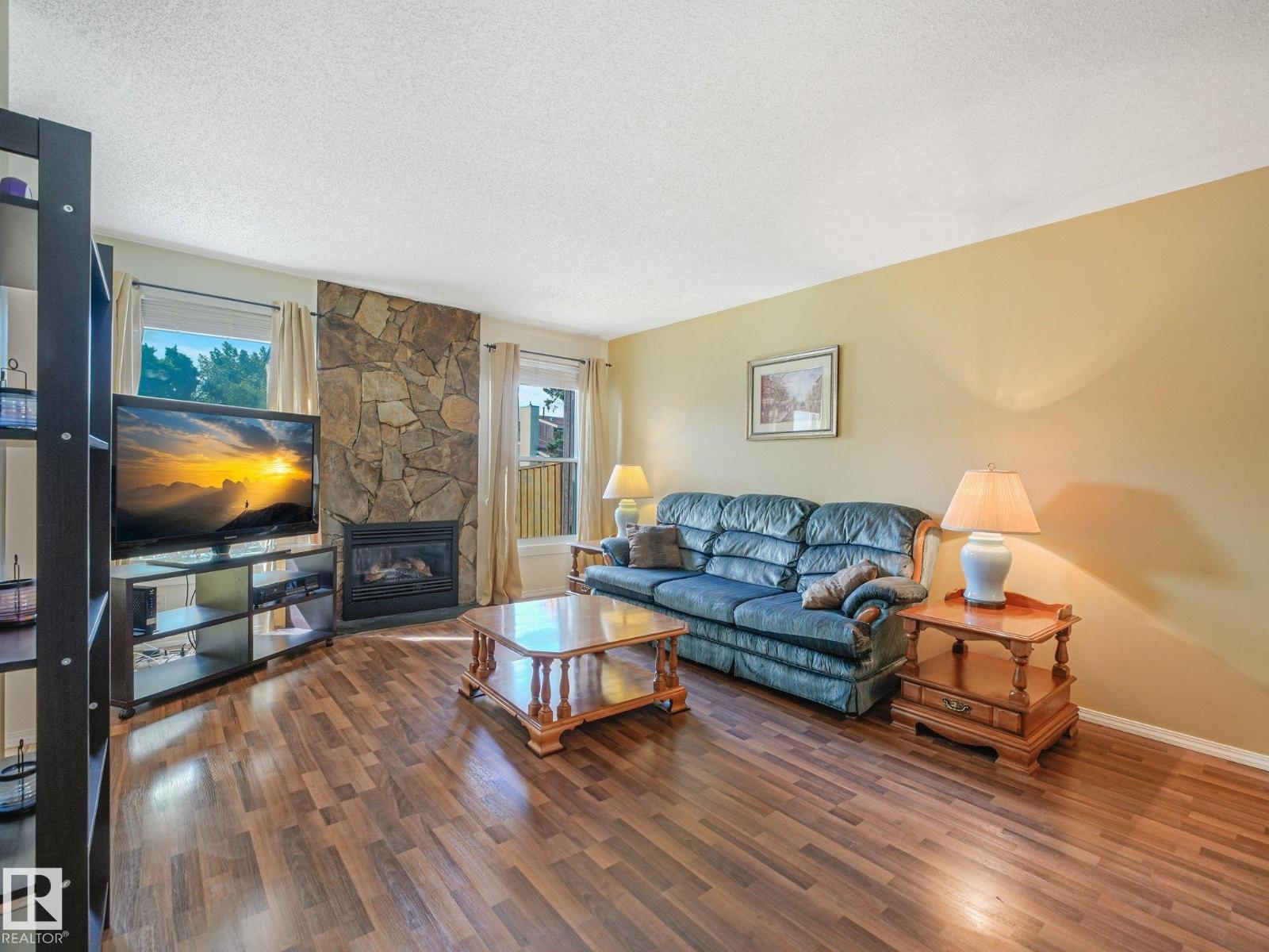 18417 66 AV NW - 8