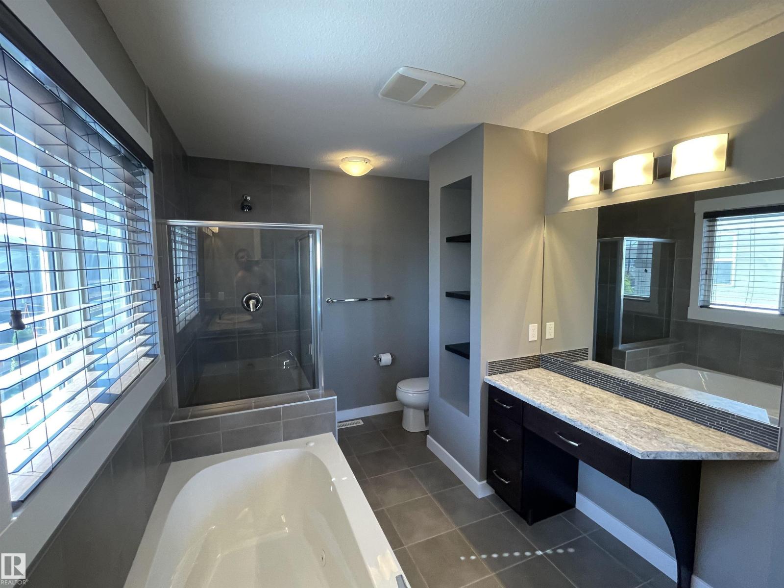 110 MEADOWLAND WY - Image 28