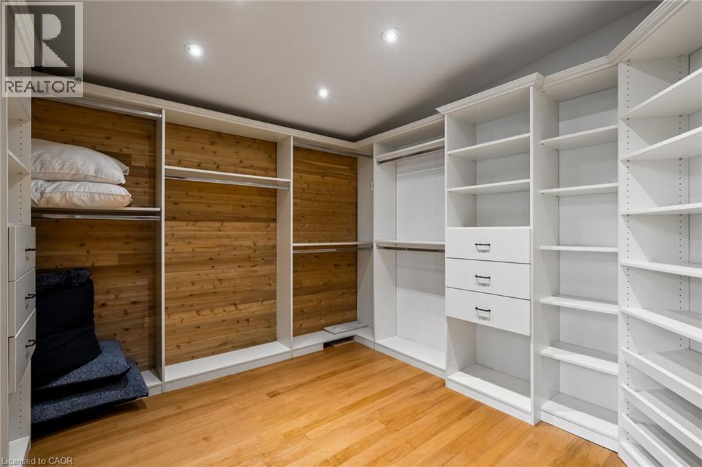 1194 STIRLING Drive - Image 15