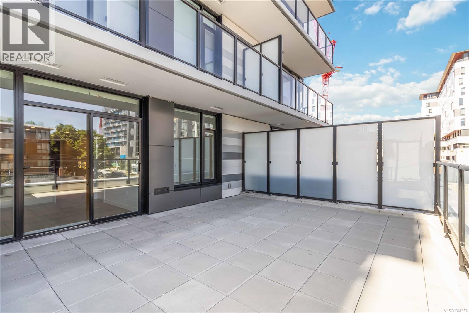303 1100 Yates Street, Victoria