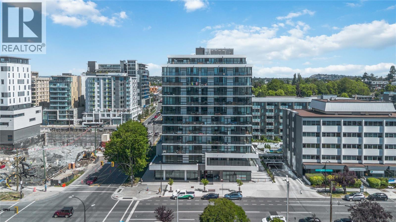 303 1100 Yates Street, Victoria