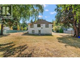 3934 Telegraph Bay Rd, Saanich, BC V8N4H7 Photo 13