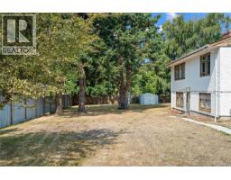 3934 Telegraph Bay Rd, Saanich, BC V8N4H7 Photo 18