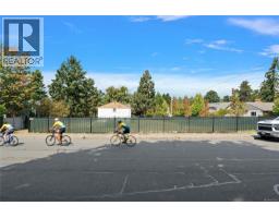 3934 Telegraph Bay Rd, Saanich, BC V8N4H7 Photo 20