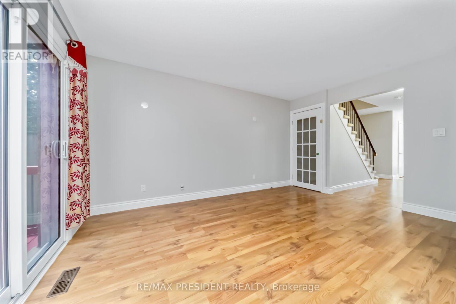 91 MARTINDALE CRESCENT - 11