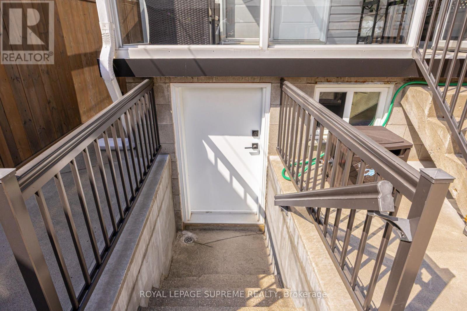 209 BOON AVENUE - 37