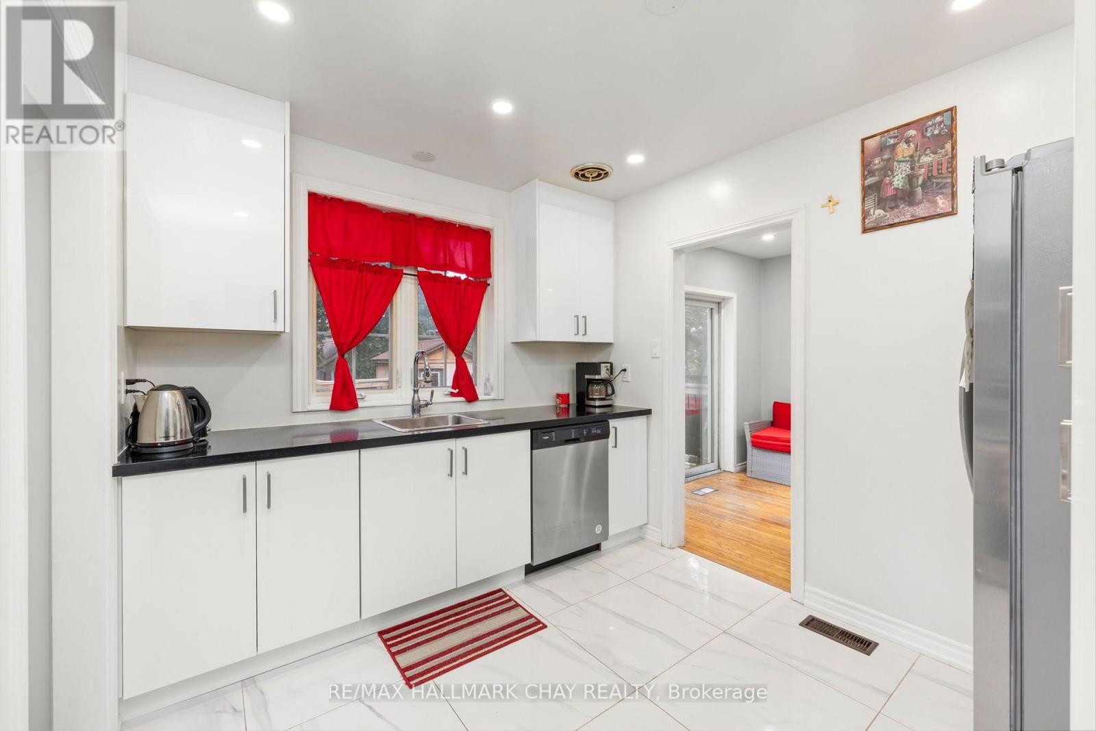 41 ABERDEEN CRESCENT - 11