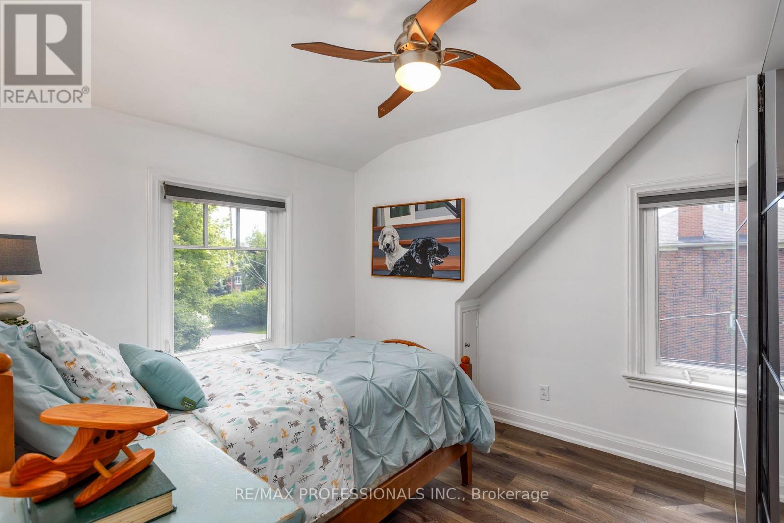 1364 ISLINGTON AVENUE - 21