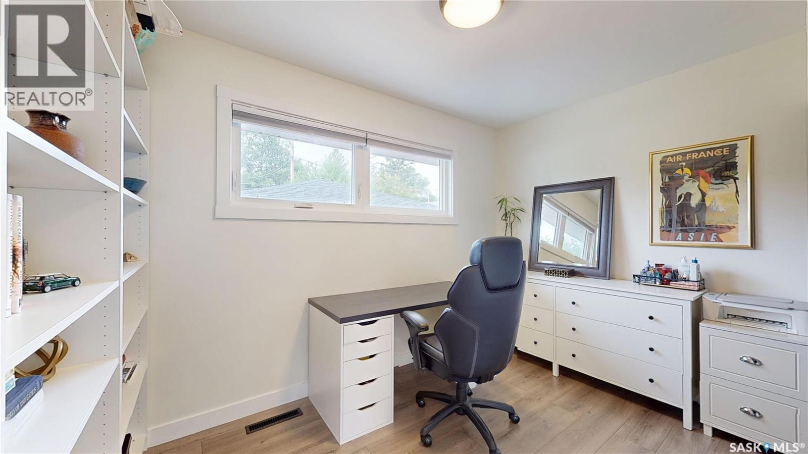 30 Probe STREET - Image 23