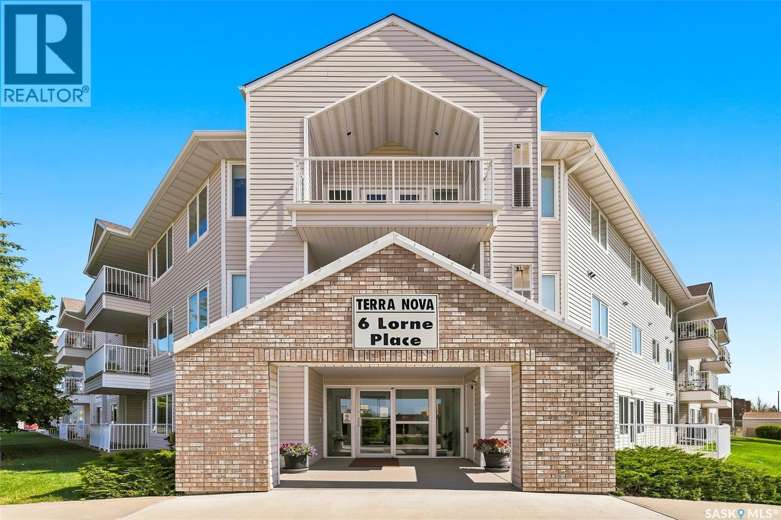 #304 6 Lorne PLACE - 1