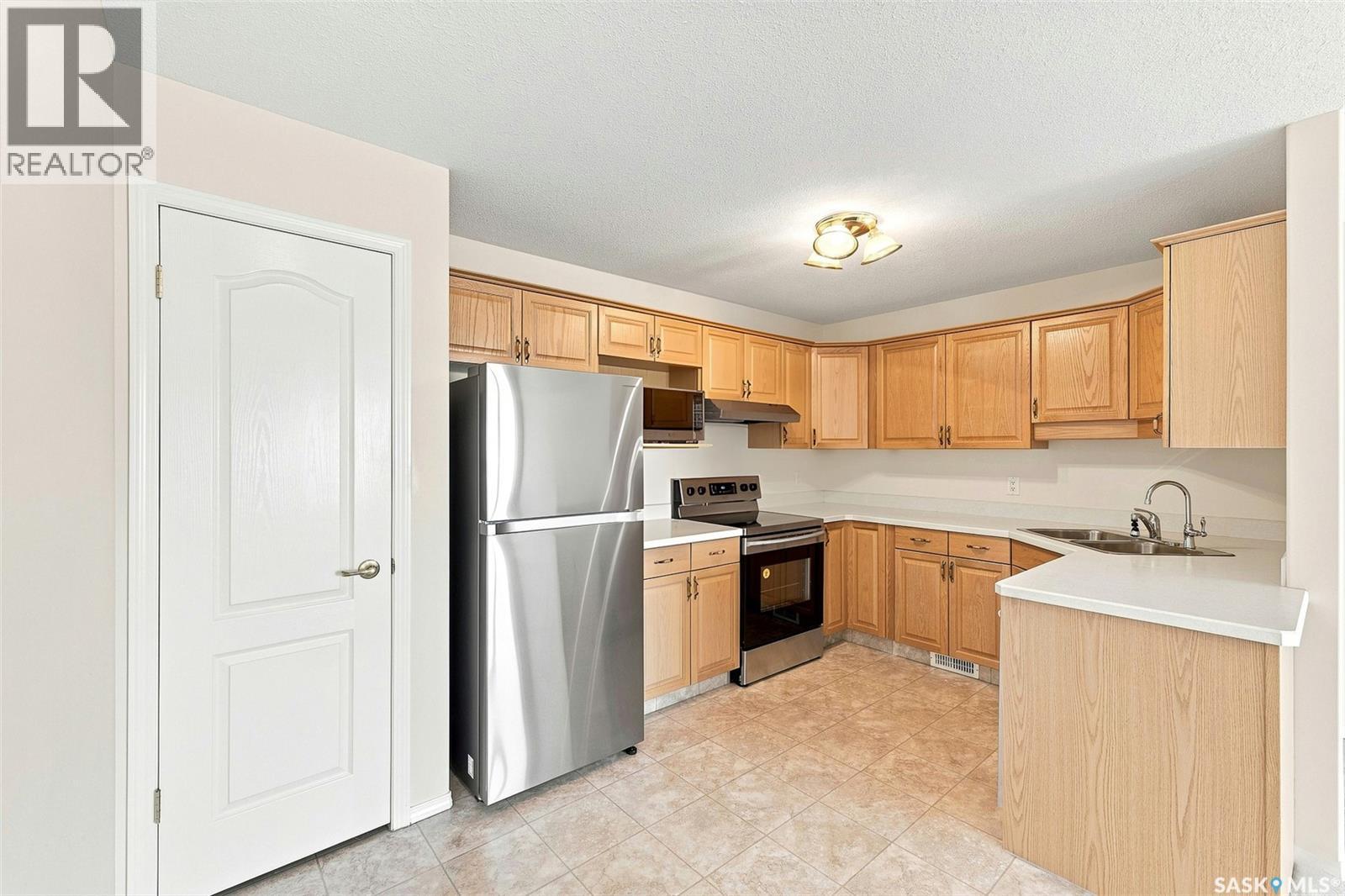 #304 6 Lorne PLACE - Image 9