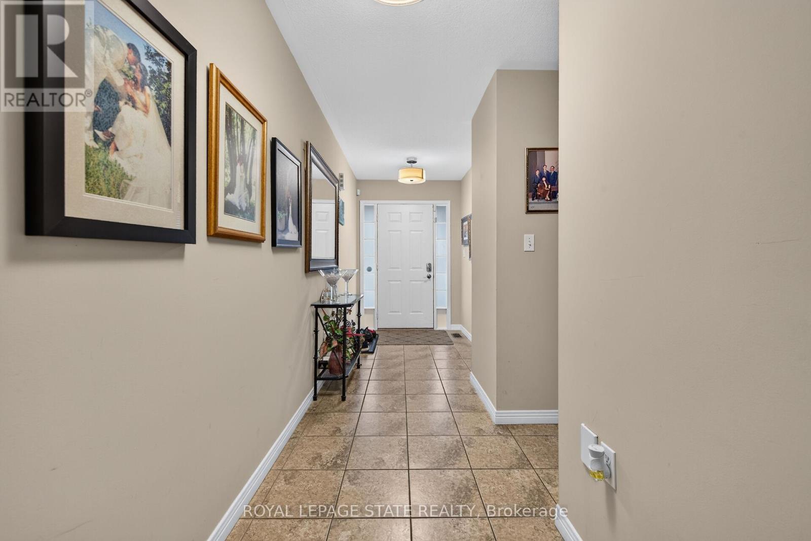 47 HANNON CRESCENT - 5