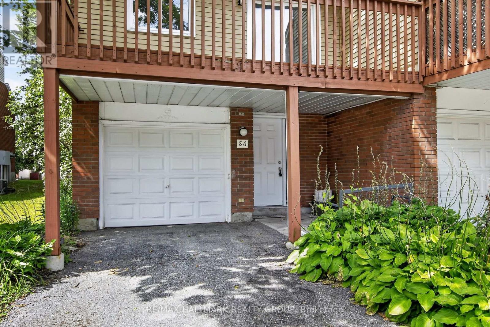3 Bed, 2 Bath House for Sale in Ottawa – 7 – 86 ESTERLAWN PRIVATE, Ottawa – MLS# X12732180 - Image 7