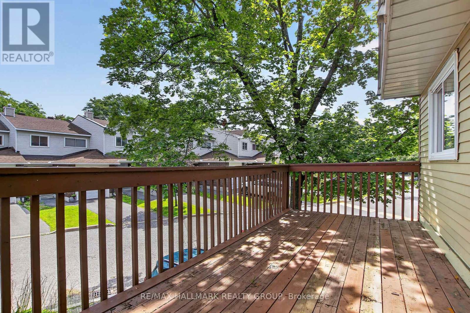 3 Bed, 2 Bath House for Sale in Ottawa – 7 – 86 ESTERLAWN PRIVATE, Ottawa – MLS# X12732180 - Image 9