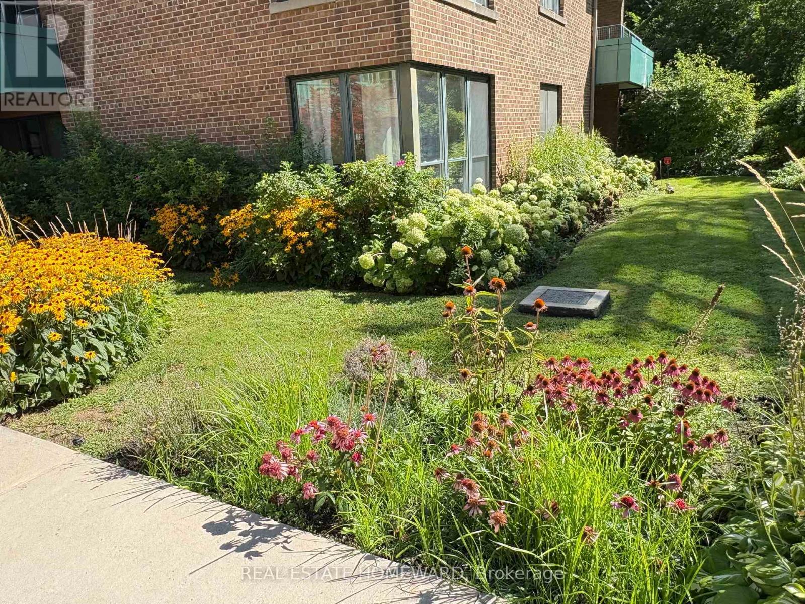 #309 30 ELM AVENUE - 24