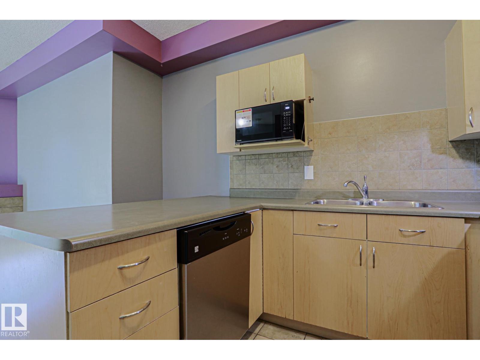 #101 10118 95 ST NW - Image 10