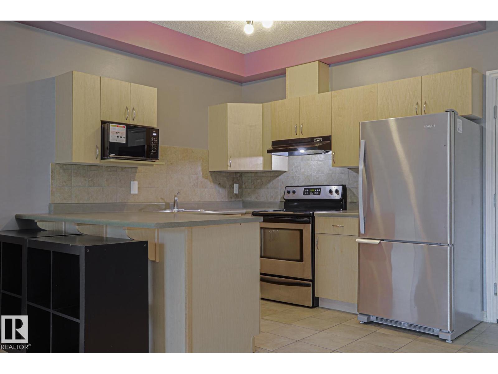 #101 10118 95 ST NW - Image 13