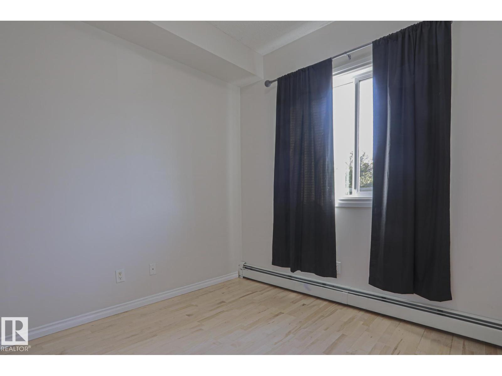 #101 10118 95 ST NW - 14