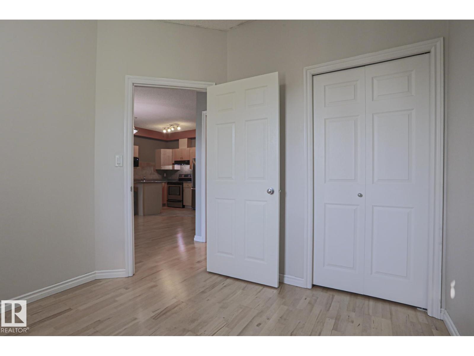 #101 10118 95 ST NW - Image 16