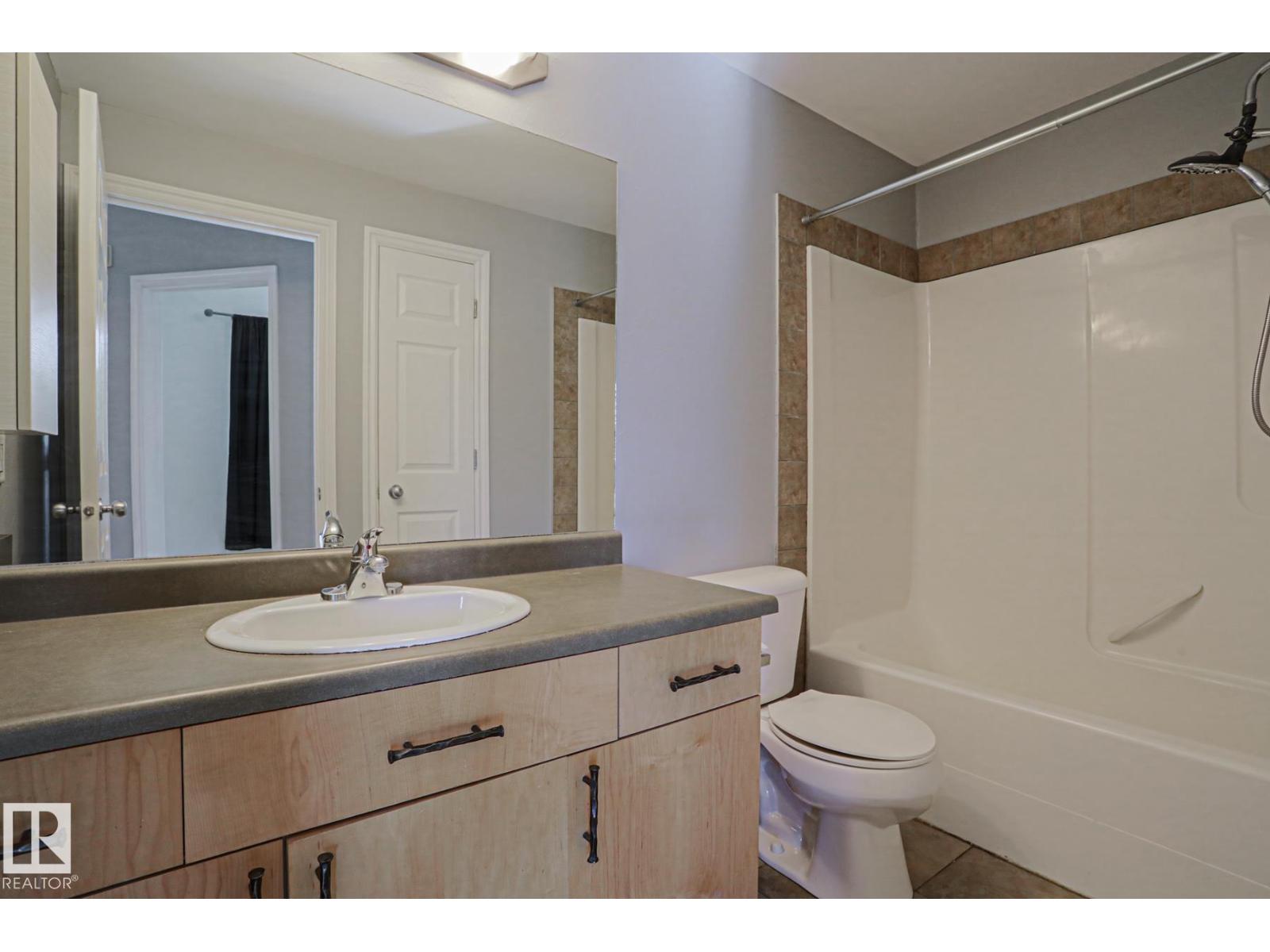 #101 10118 95 ST NW - Image 17