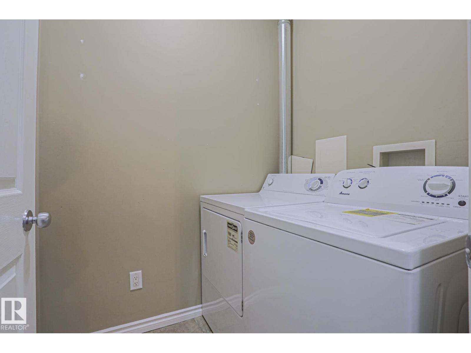 #101 10118 95 ST NW - Image 19