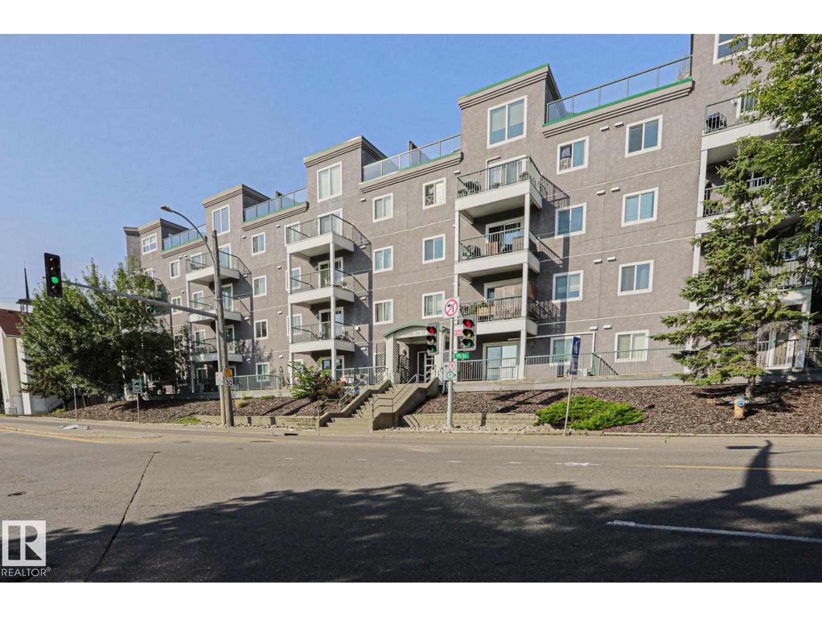 #101 10118 95 ST NW - 2
