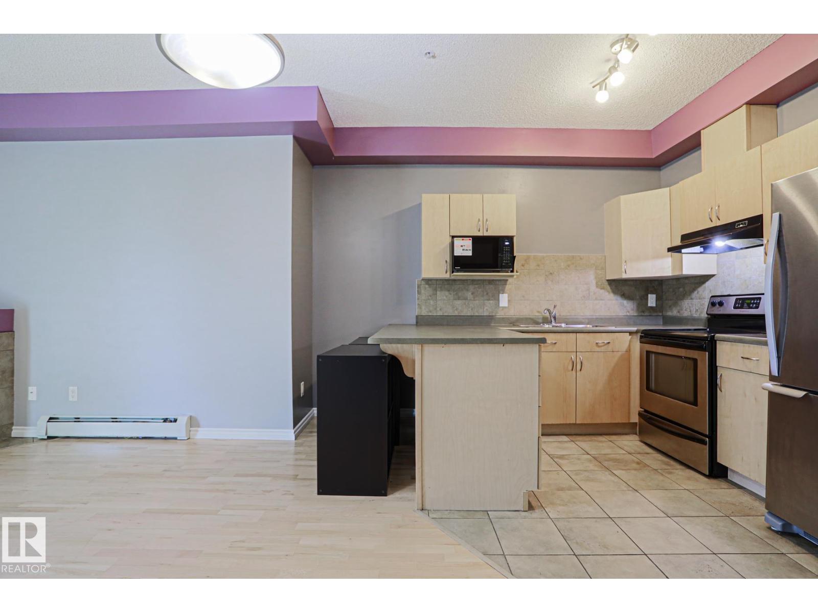 #101 10118 95 ST NW - Image 9