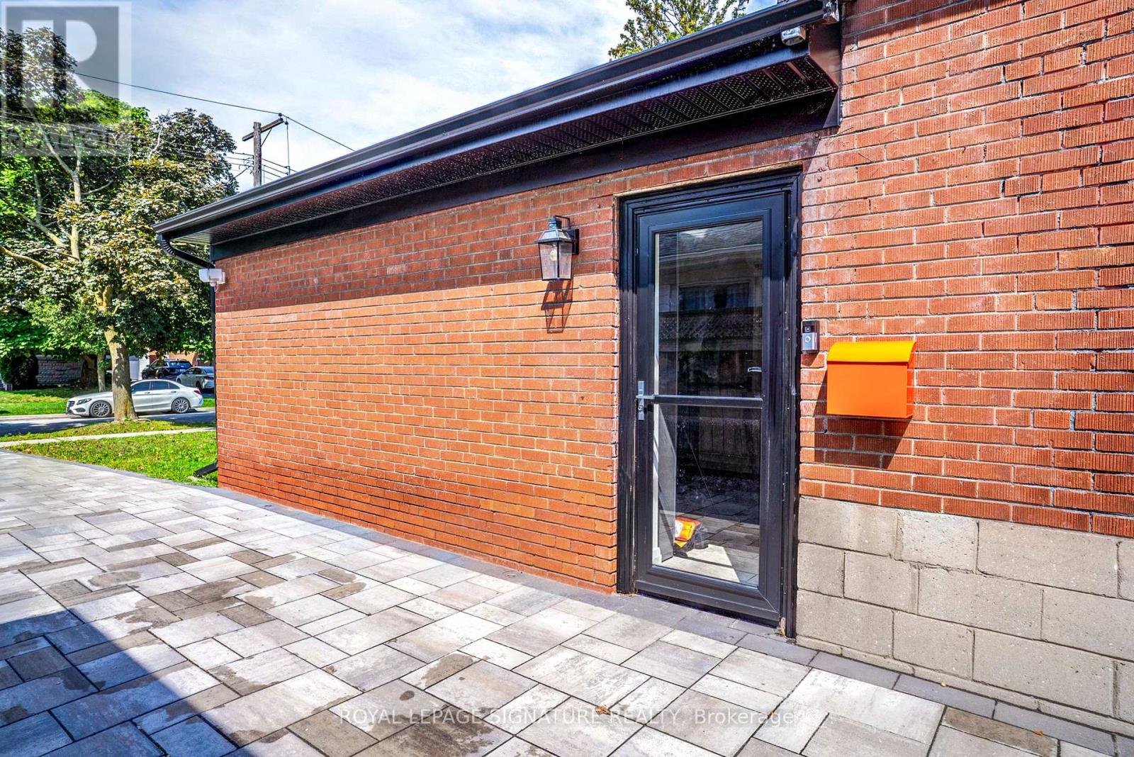 23 DENHAM ROAD - 42