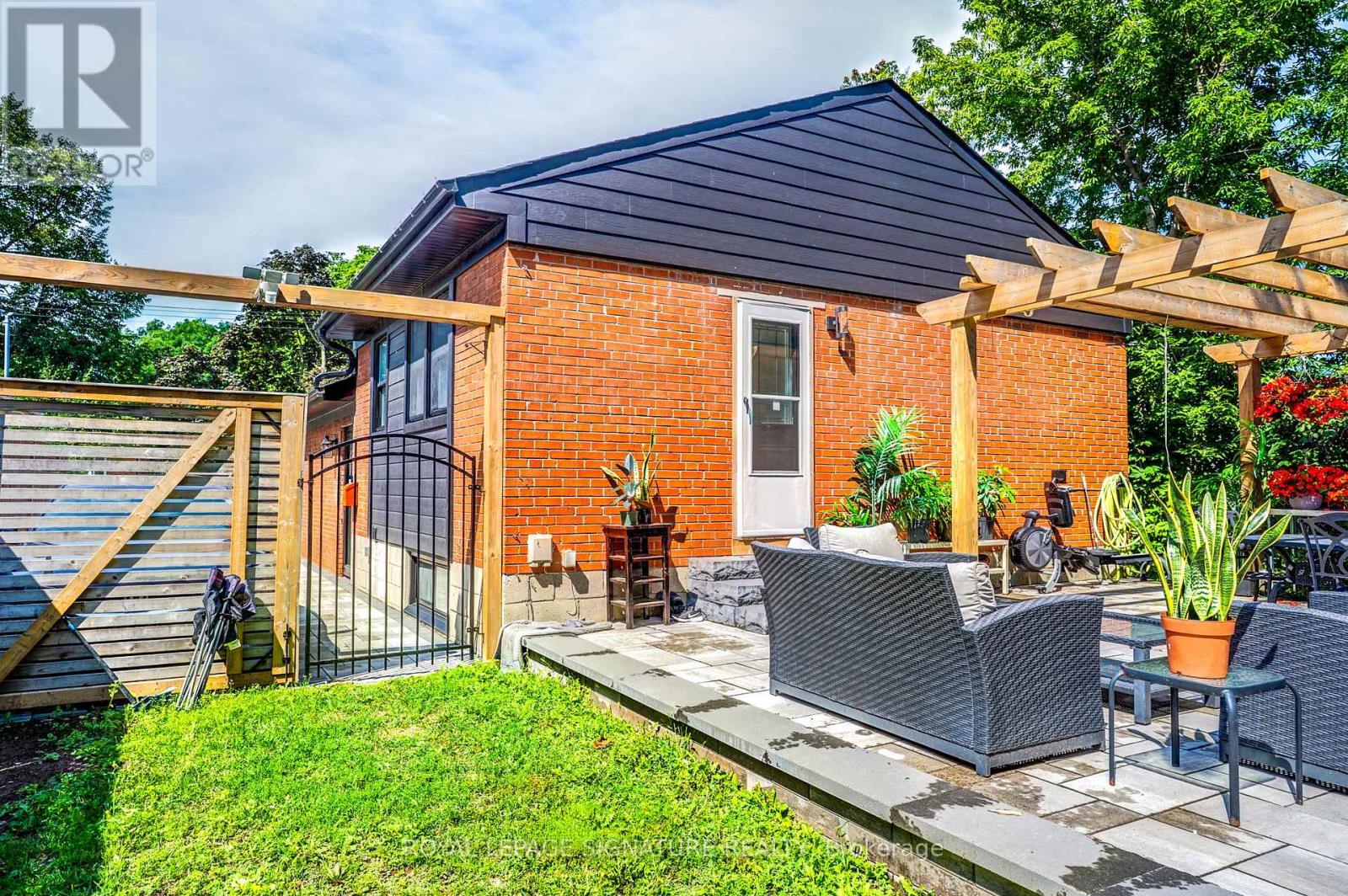 23 DENHAM ROAD - 41