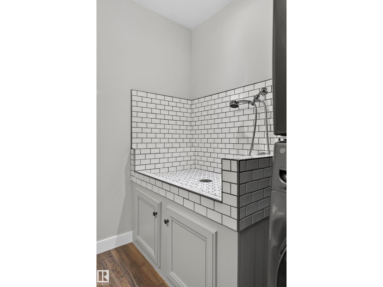 6008 SOUTH TERWILLEGAR BV NW - 41