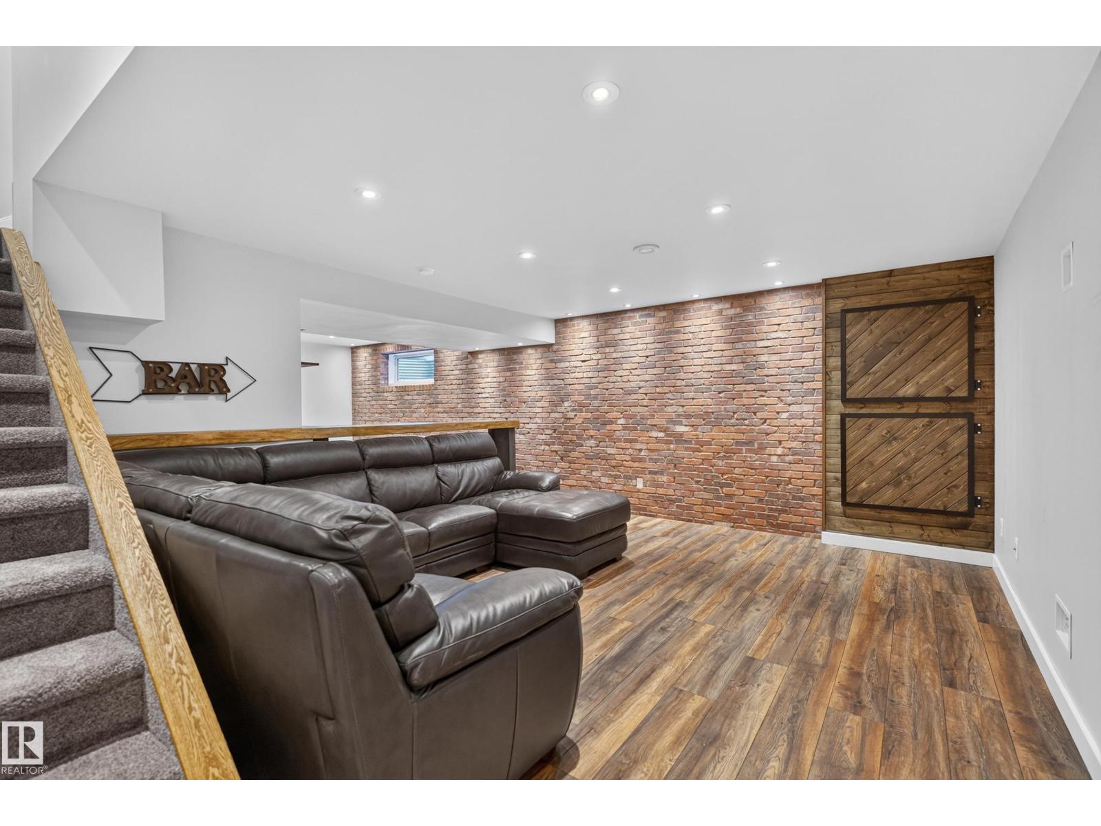 6008 SOUTH TERWILLEGAR BV NW - 34