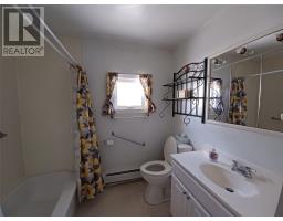 124 Riverside Road East thumbnail 11
