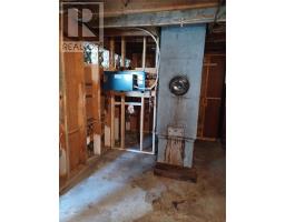 124 Riverside Road East thumbnail 24