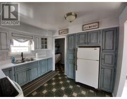 124 Riverside Road East thumbnail 8