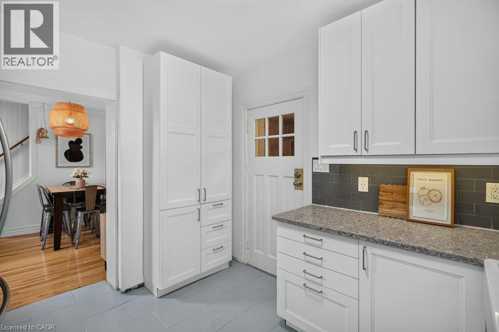 15 CROCKETT Street - Image 23