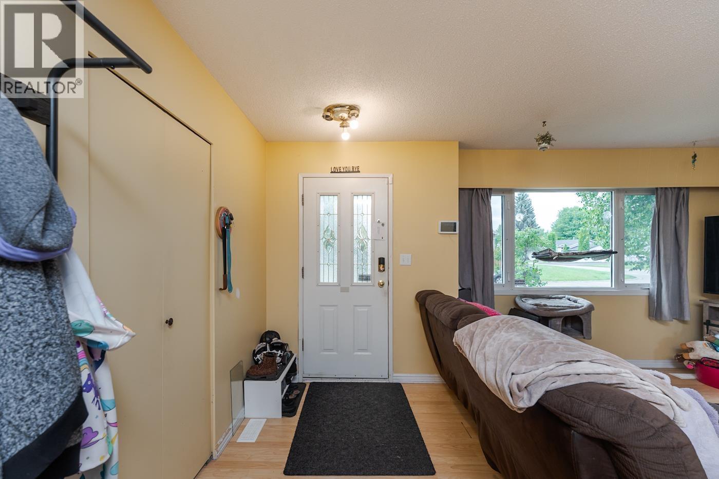 Photo 14 of 38 — 6602 ESSEX CRESCENT · Prince George, BC