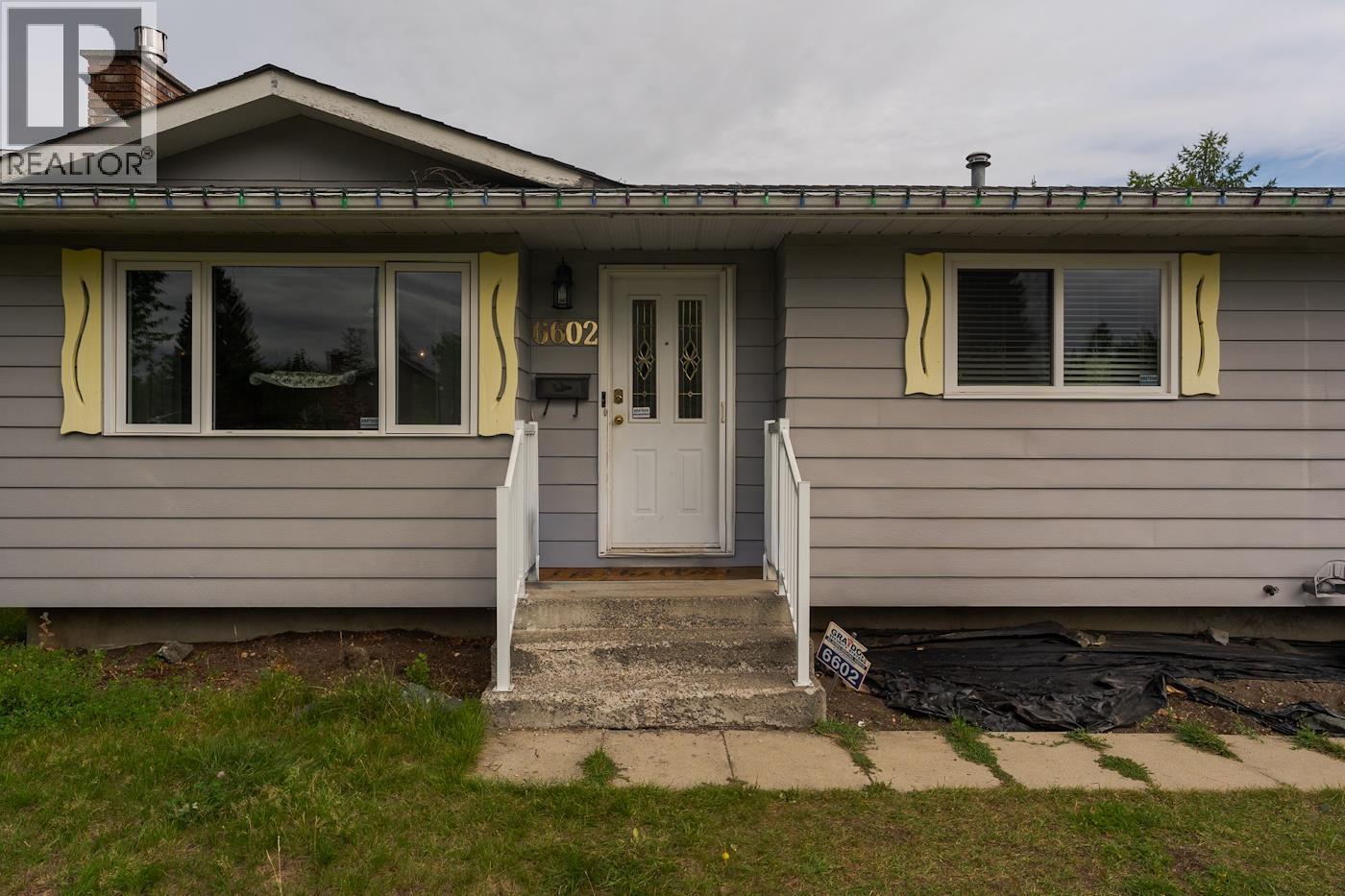 6602 ESSEX CRESCENT - 4