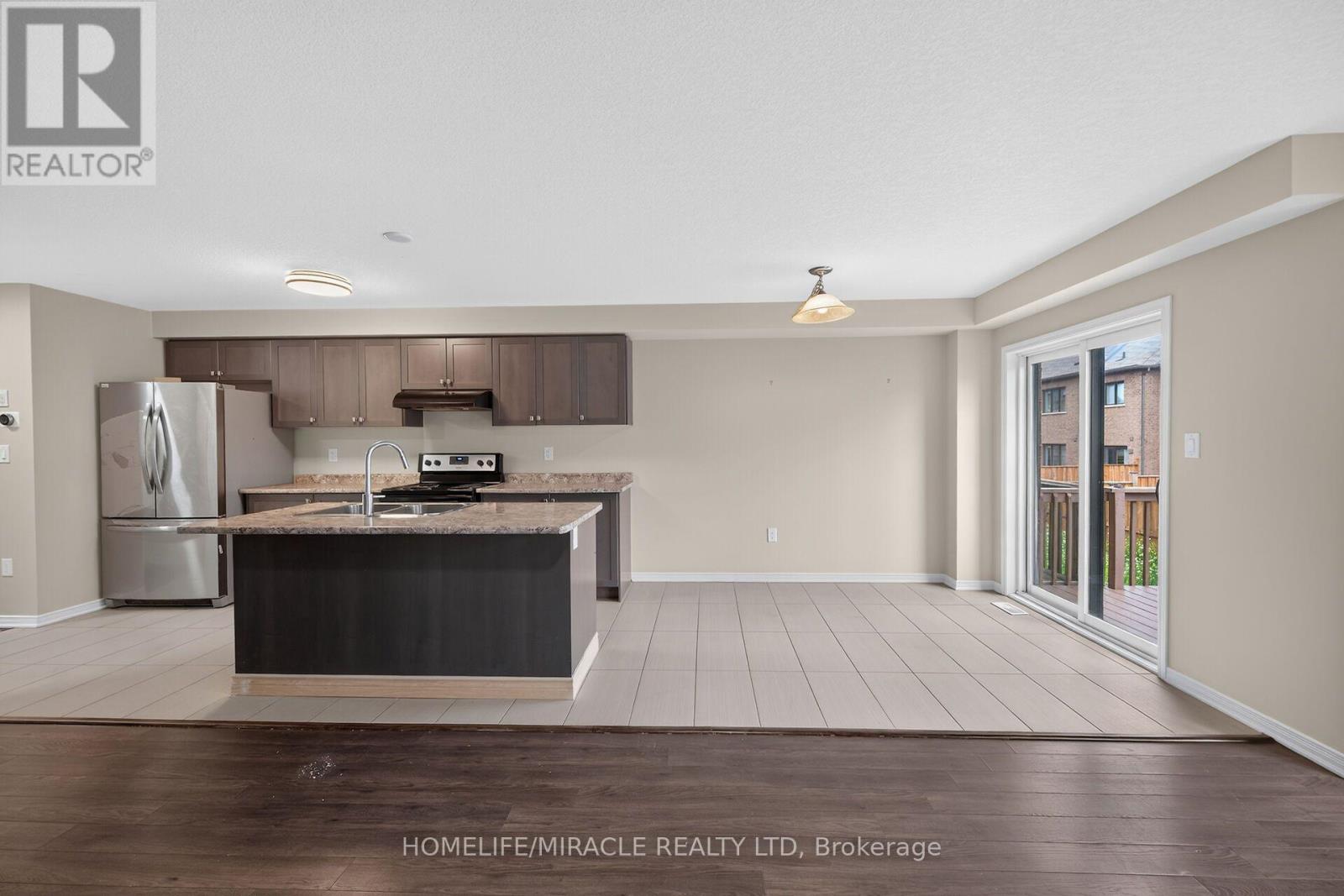 82 SCARLETWOOD STREET - Image 14