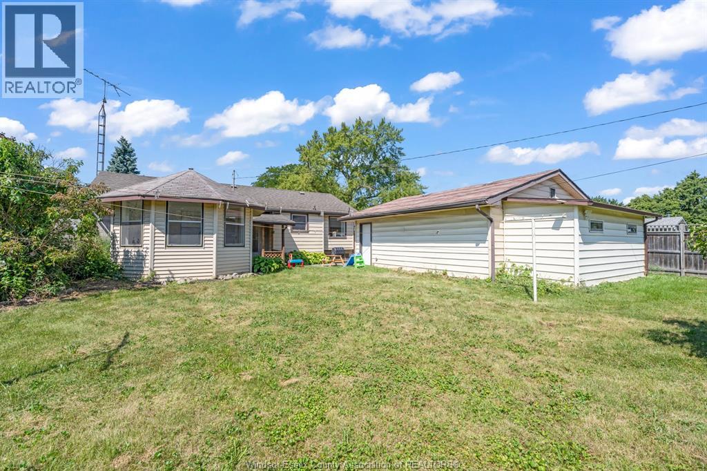 3302 WOODLAWN AVENUE - Image 42