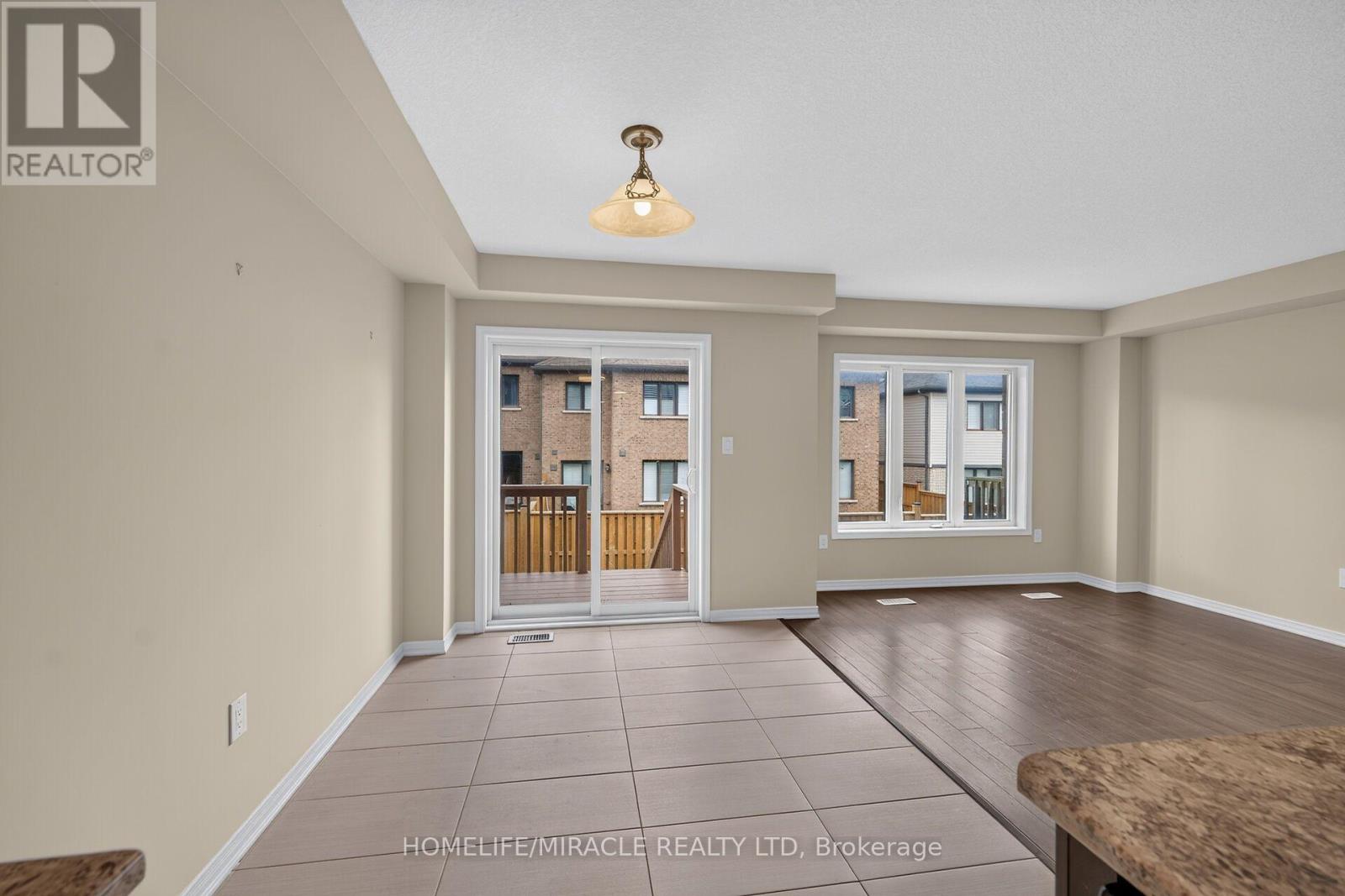 82 SCARLETWOOD STREET - 19