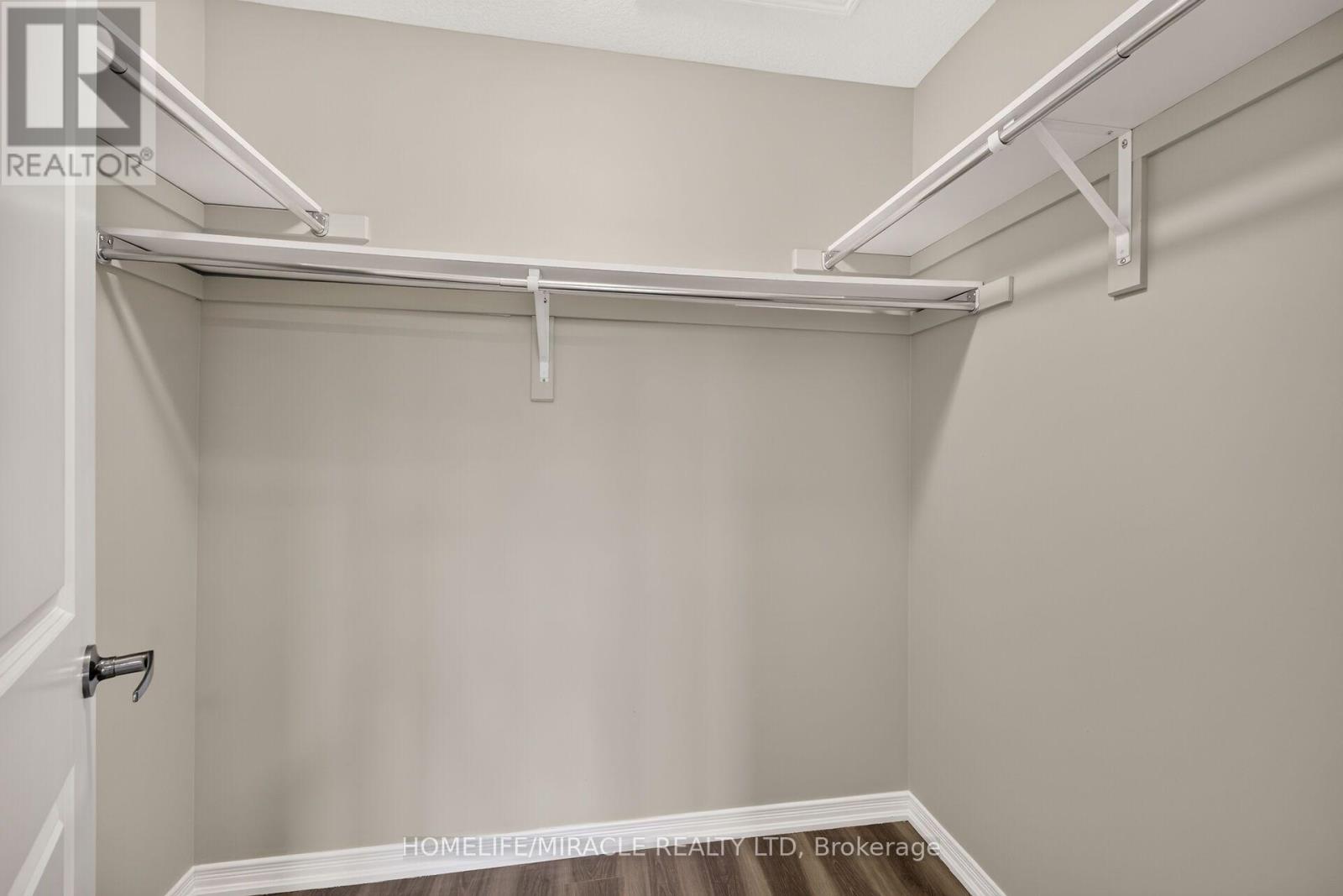 82 SCARLETWOOD STREET - Image 31