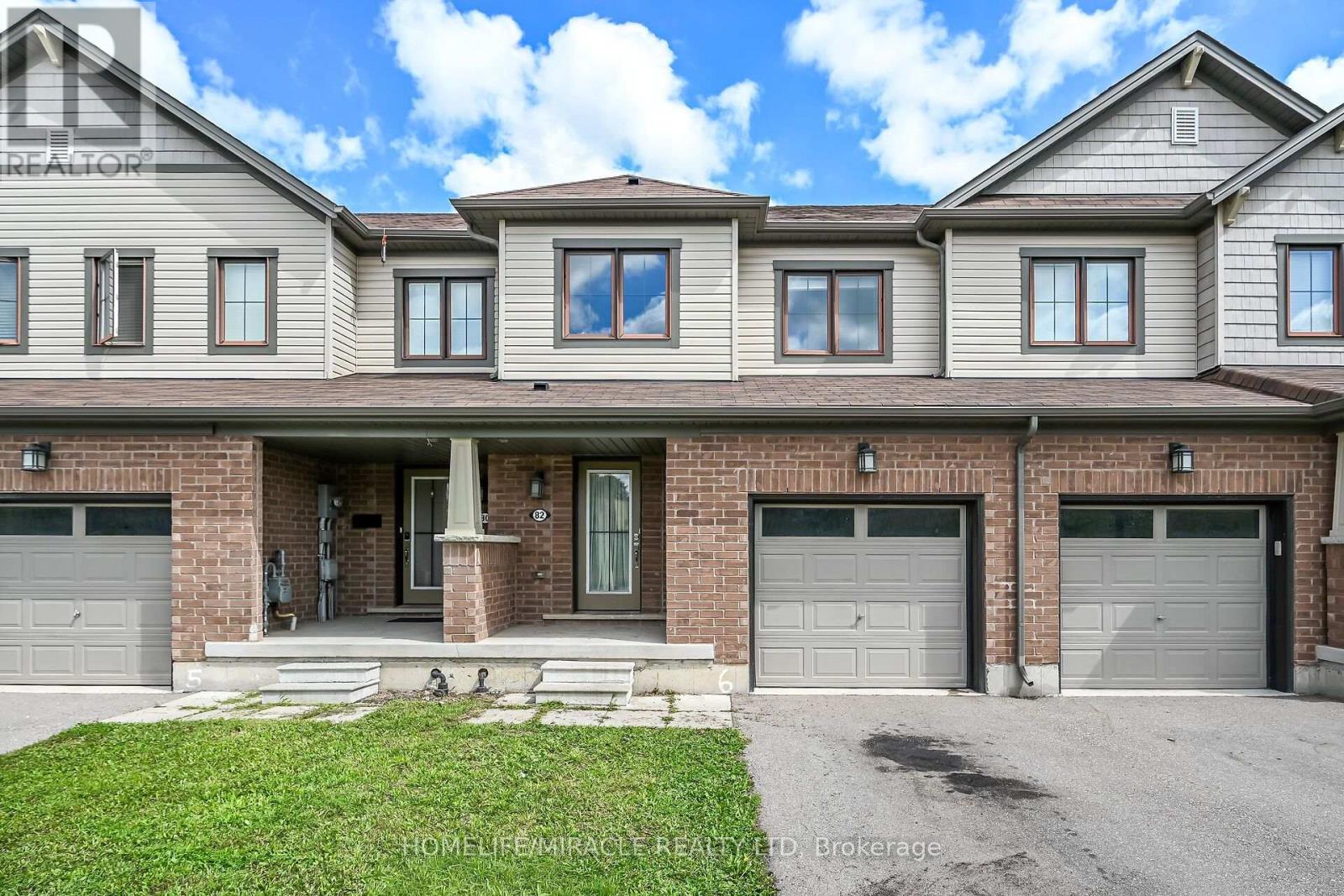 82 SCARLETWOOD STREET - 4