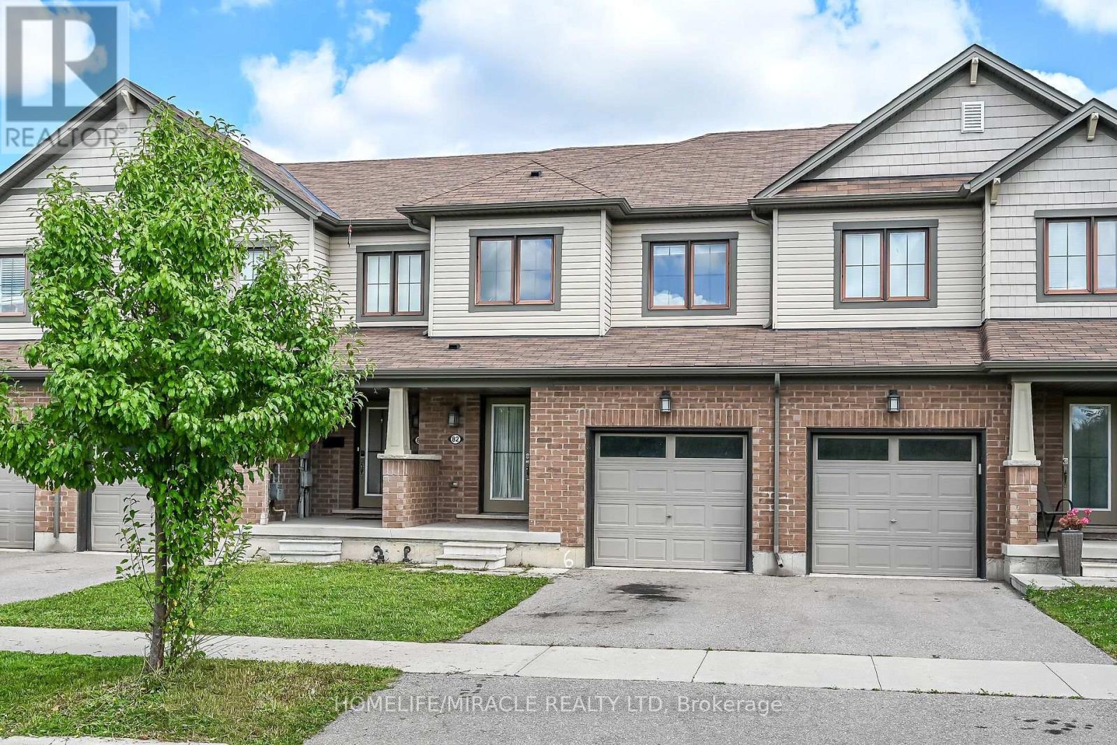 Photo of 82 Scarletwood Street