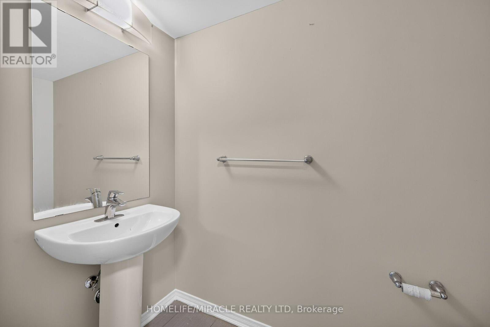 82 SCARLETWOOD STREET - Image 24
