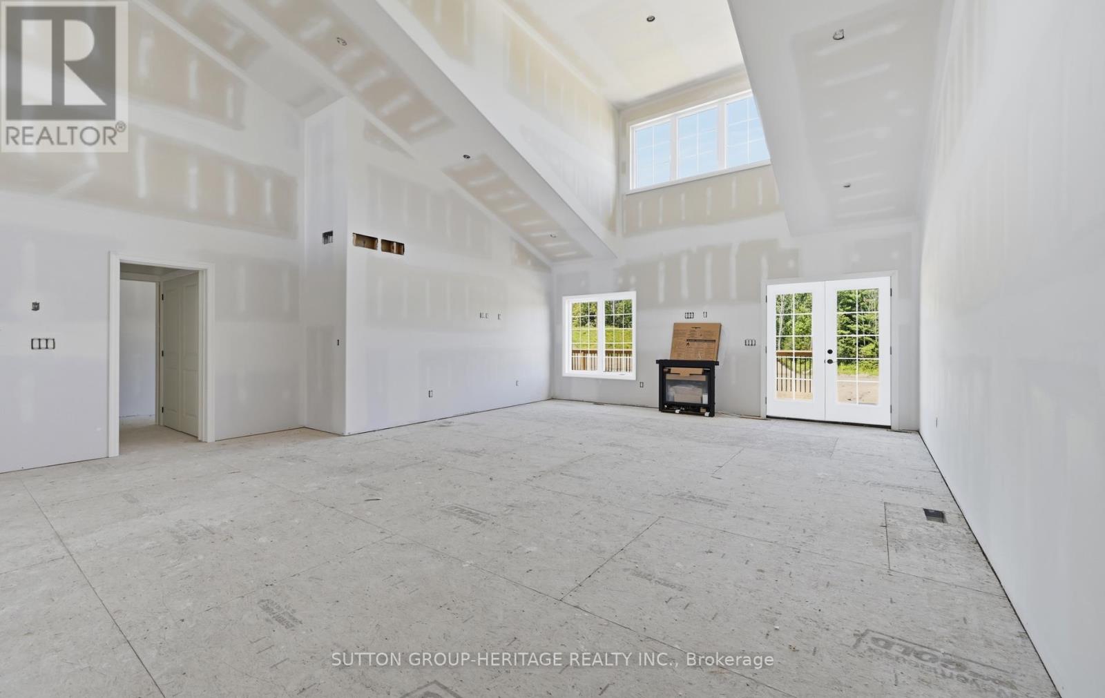 124 ORCHARD WAY - 4
