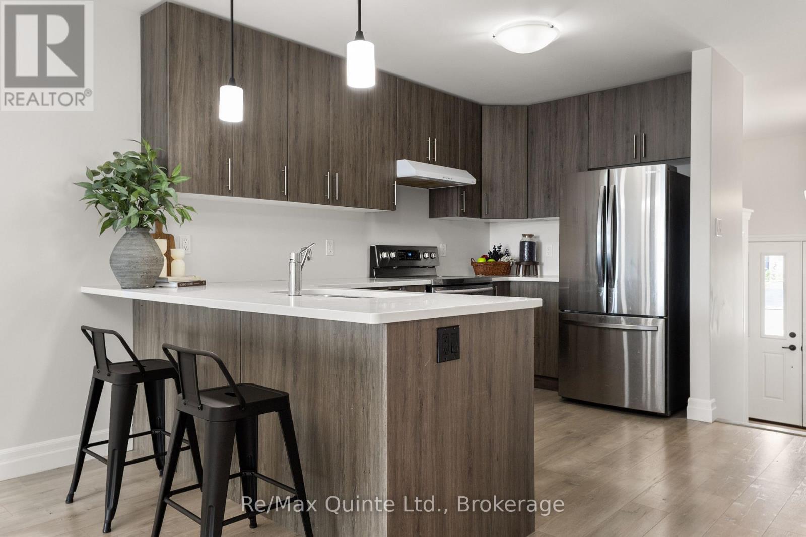 57 HILLSIDE MEADOW DRIVE - 13
